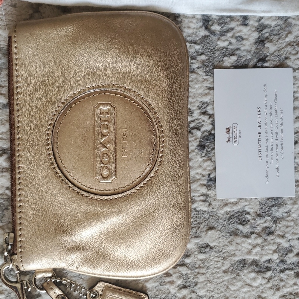 Coach Wallet - Picture 3 of 6